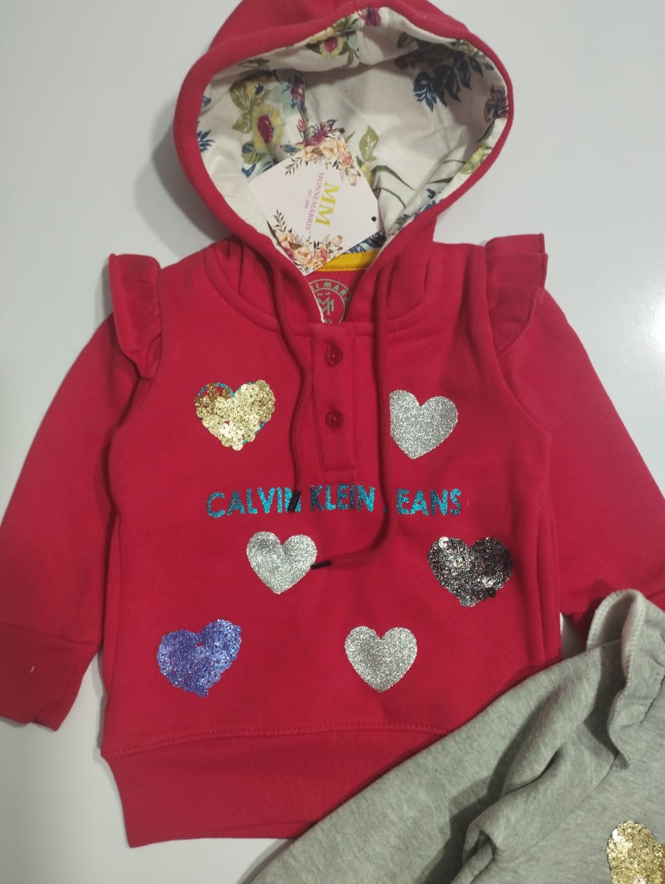 GLITTERY HEART HOODIE