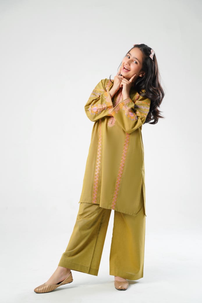 GOLDEN GLOW KURTI SET