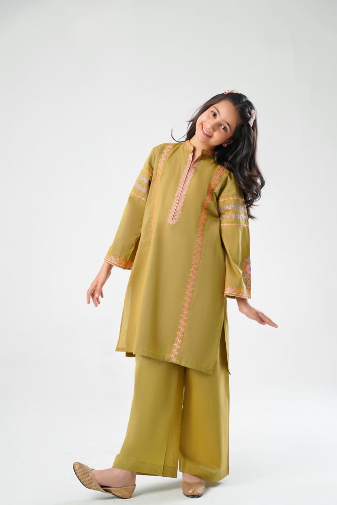 GOLDEN GLOW KURTI SET
