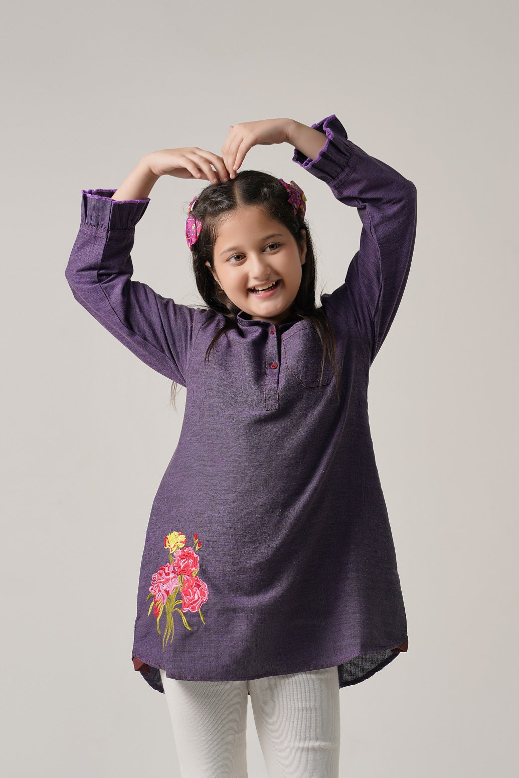 Lily Short Top With EMB Flower