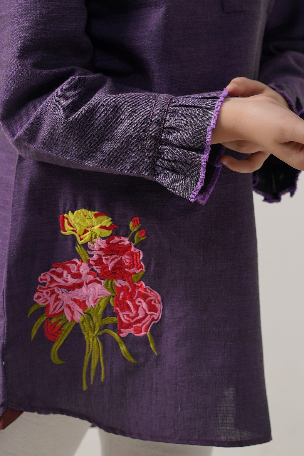 Lily Short Top With EmbroideredFlower