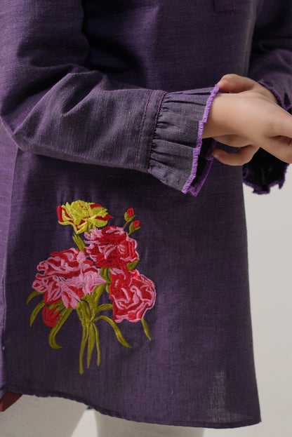 Lily Short Top With EmbroideredFlower