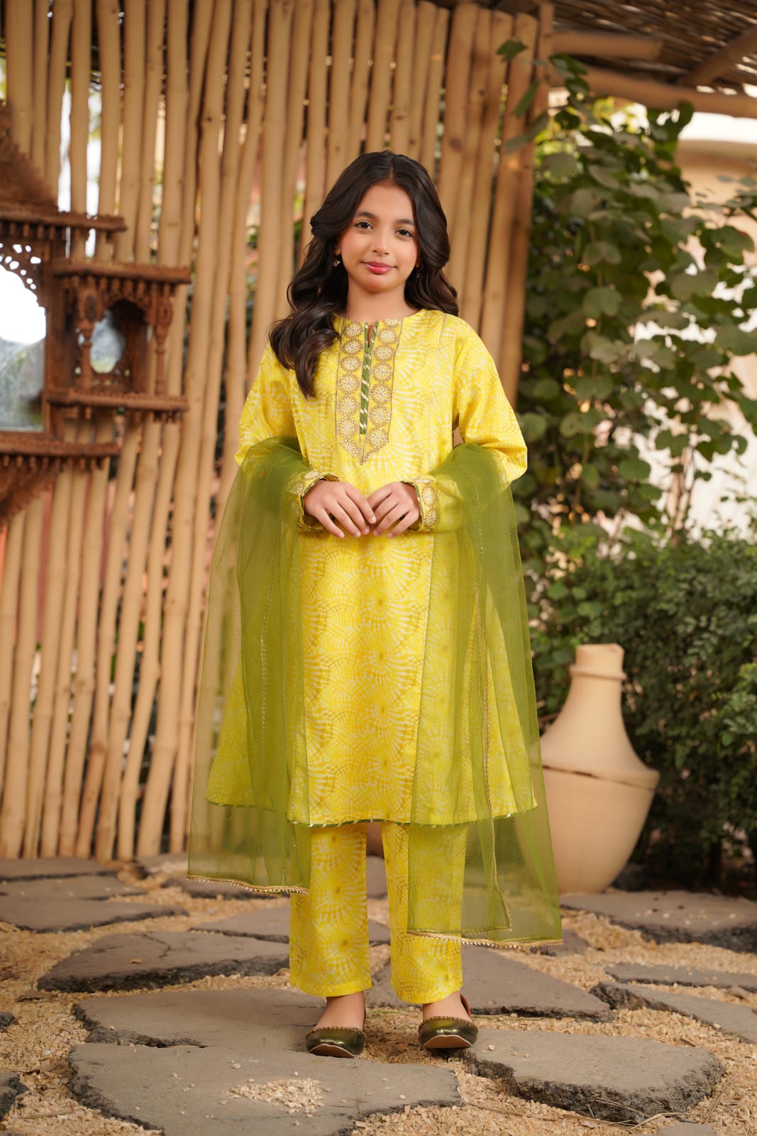 Golden Mehkaar 3pc Suit