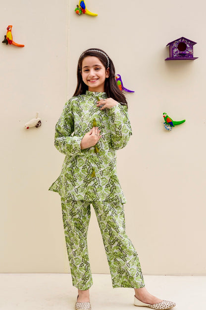 green 2 pc printed girls suit